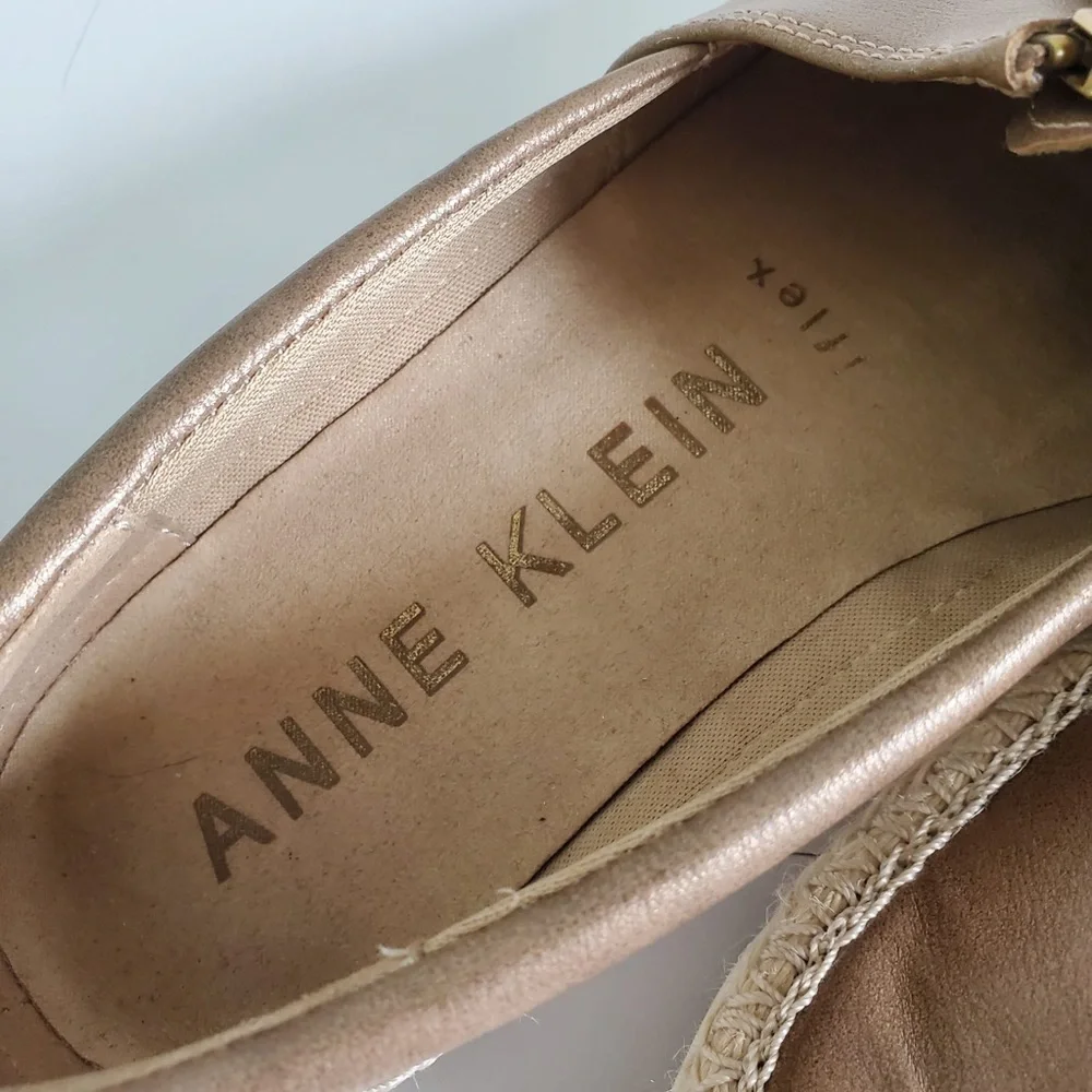 Anne Klein Tan Espadrille‎ Loafers Size 6M